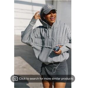 NWOT free people movement pick me up pullover